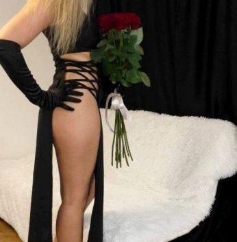 Со мной ты познаешь настоящее блаженство и наслаждение. У меня есть опыт, так что ты можешь быть уверен, что проведенное со мной время будет незабываемым. Я мастер в области эротического массажа, могу подарить тебе релакс и насыщенные ощущения. Фото и отзывы обо мне найдешь на моем профиле. Жду тебя в Москве для встречи, которую мы оба будем помнить. 💋🌹🔥🔞 8906, 23 года