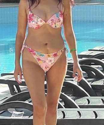 Моя нежность сопровождается опытом, который подарит тебе незабываемые моменты удовольствия. Обеспечиваю полный комплект интимных услуг, включая классический секс, оральный секс, эротический массаж и многое другое. На моих фото ты увидишь мою изысканную внешность и аппетитные формы. Уверяю, ты останешься доволен нашей встречей. Жду тебя в Москве для осуществления твоих самых сокровенных фантазий. 💋🌹🔥 9450, 35 лет