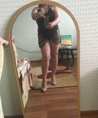 Если ты ищешь острые ощущения, истинное удовольствие и незабываемые моменты, то ты попал по адресу. Я знаю, как доставить удовольствие и улыбку на лице каждому мужчине.
С мной ты погрузишься в мир страсти и сексуальности, испытаешь все, о чем мечтал. Чувственный массаж, оральные ласки, классический и анальный секс - в моем арсенале есть много приятных сюрпризов для тебя. Ты можешь быть уверен, что каждая встреча со мной будет запоминающейся и полна страсти. 🔥
Мои клиенты обожают мое обаяние и отзывчивость. Возможно, и ты станешь одним из них. 💋
Используй ники: @MoscowEscort, @SeductiveMoscow, @WildMoscow, @PassionateMoscow 9644, 37 лет